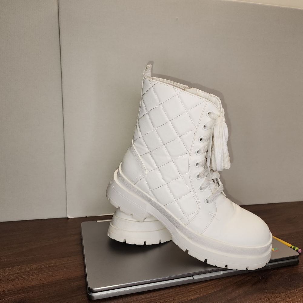 LILIANA White Quilted Laced Up Lug Sole Platform Combat Boots Booties Shoes